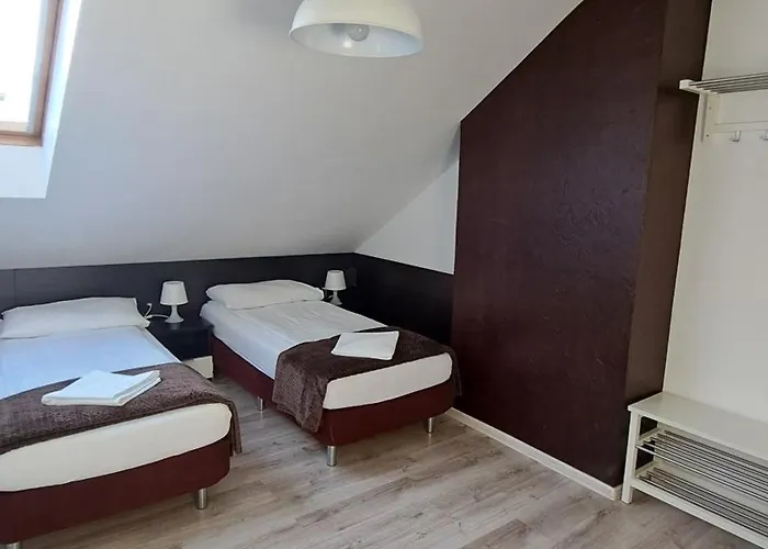 民宿 Pod Szyndzielnia 别尔斯克-比亚拉