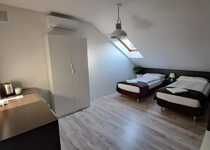 Pod Szyndzielnia * 别尔斯克-比亚拉