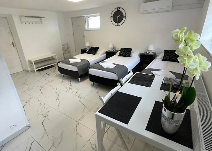 Pod Szyndzielnia בית אירוח